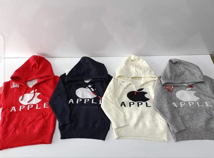 Hooded baby sweaters with warm lining